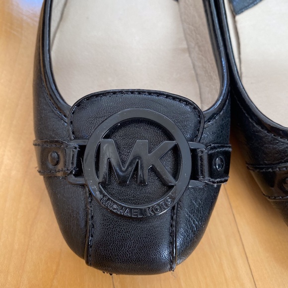 Michael Kors Lillie Leather Moccasin - Picture 4 of 5